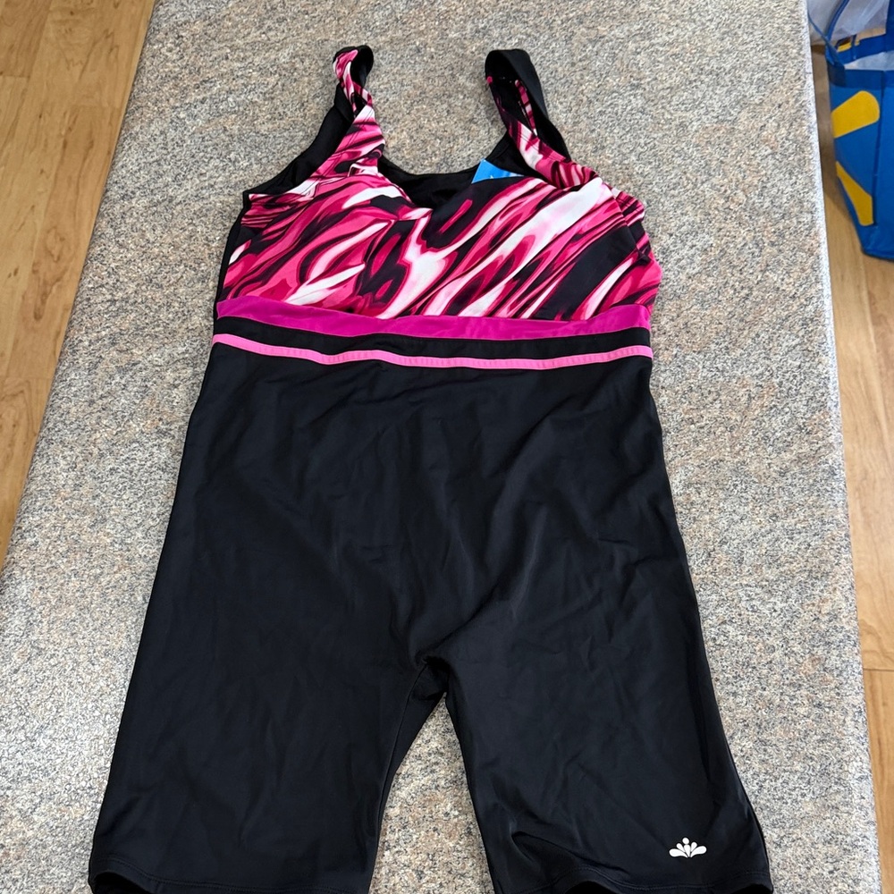 Aquabelle Xtra Life one-piece swimsuit with built-in shorts - size 20